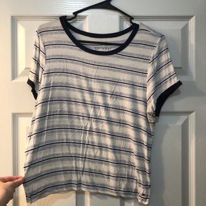 Women’s American eagle shirt!